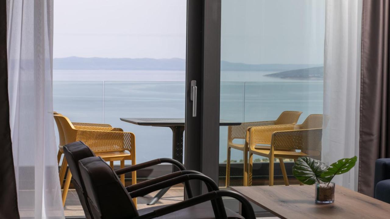 Villa Dinora Makarska Exteriör bild