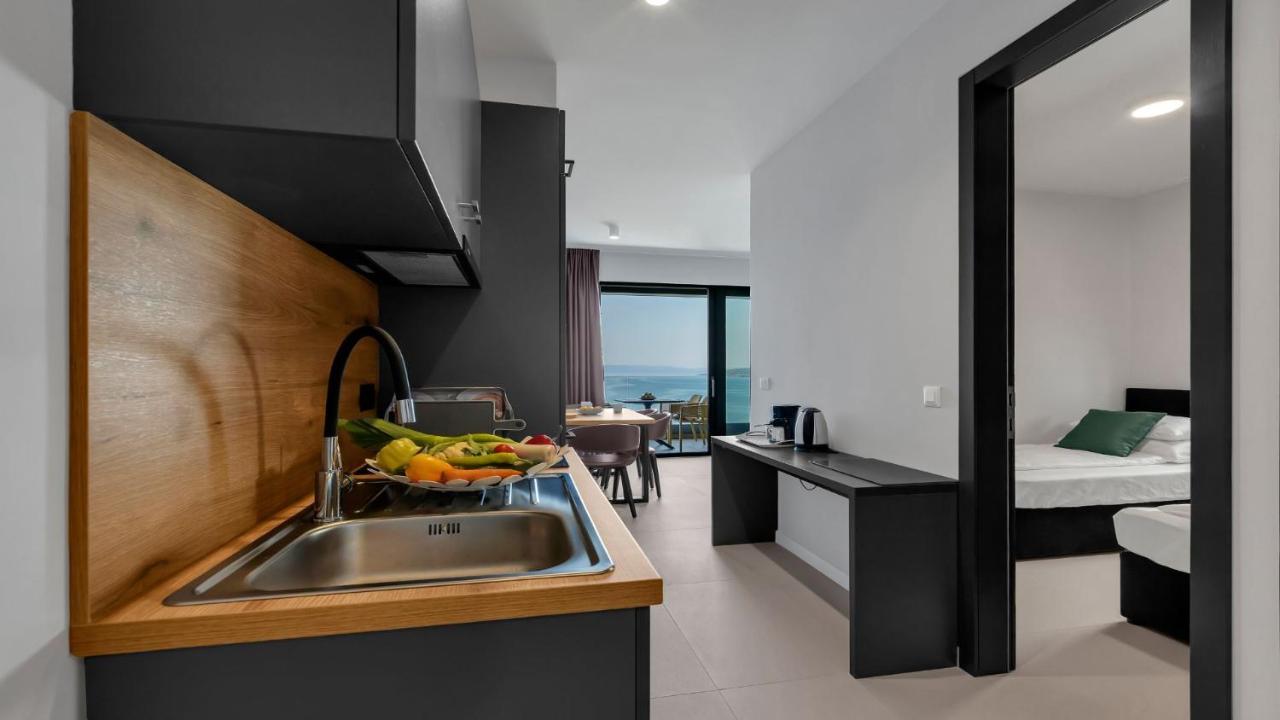 Villa Dinora Makarska Exteriör bild