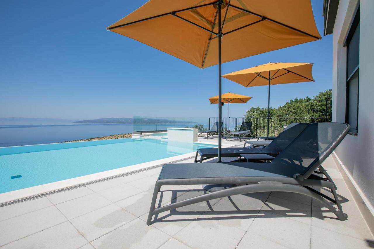 Villa Dinora Makarska Exteriör bild