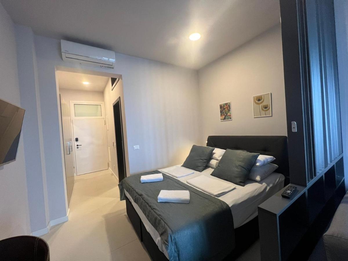 Villa Dinora Makarska Exteriör bild